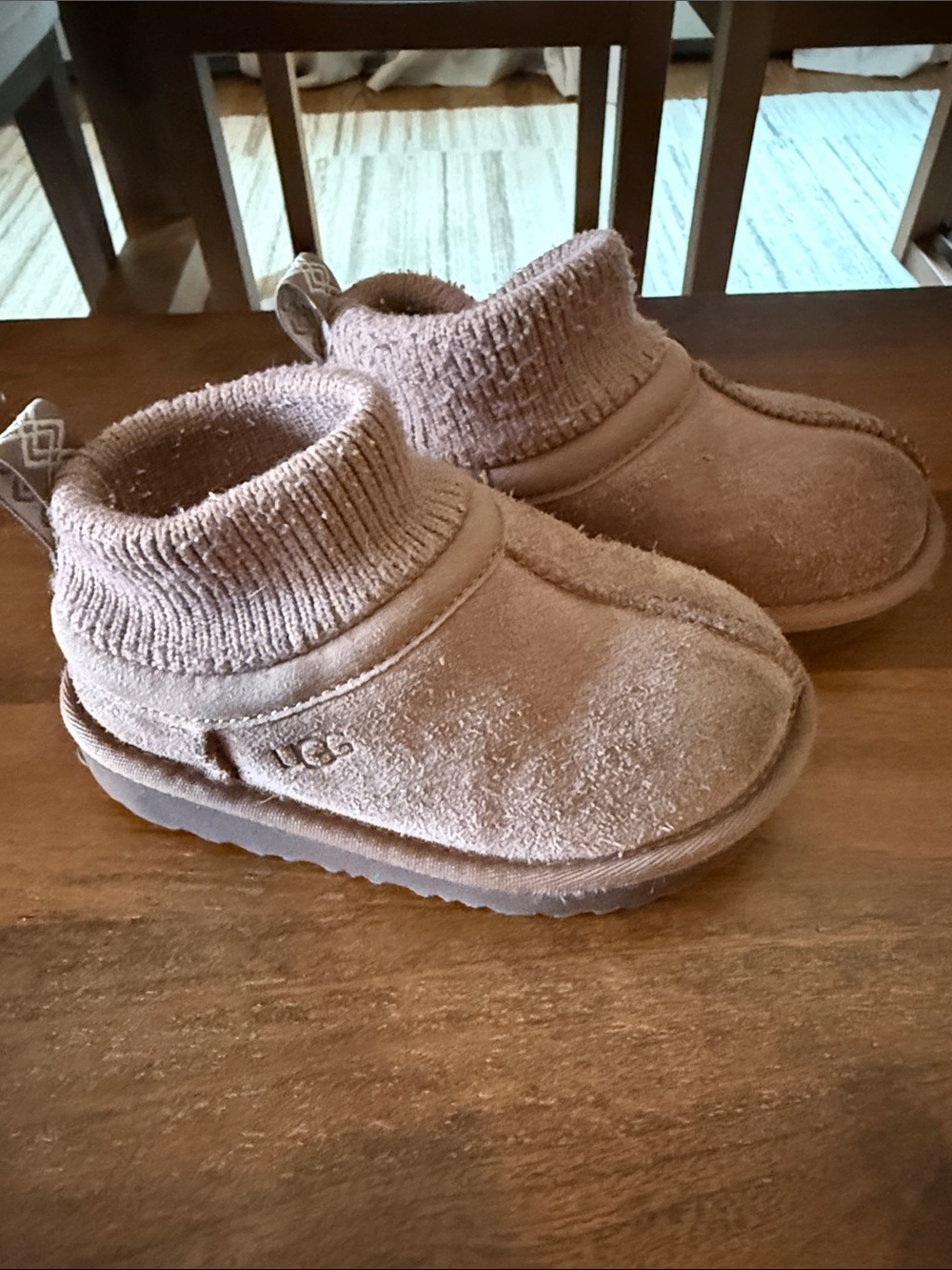 UGG Kids Suede Slip-On Boots in Chestnut